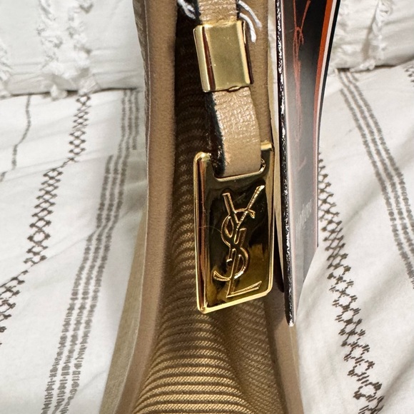 Yves Saint Laurent Beige Toiletry/Clutch Vintage Bag - Picture 2 of 9